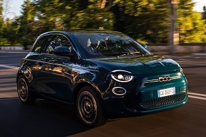 Італійці презентували електричний Fiat 500 EV
