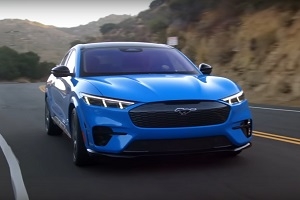 Допрем҆ єрний показ Ford Mustang Mach-E